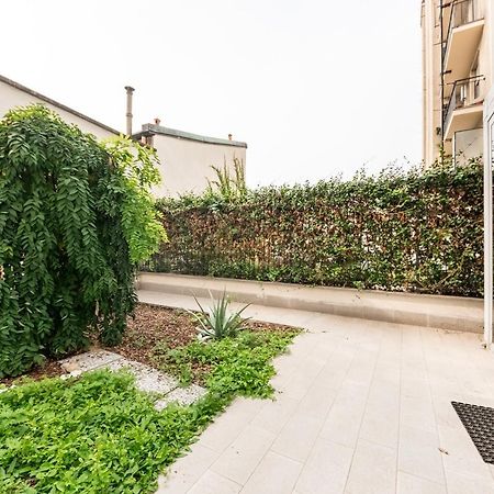 Renovated Apt With Garden & Veranda! Milan Luaran gambar